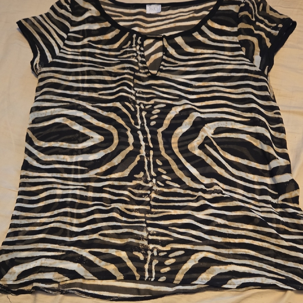 Suzy Shier Black and Cream Zebra Blouse